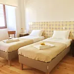 Casa Amarela 度假居 *